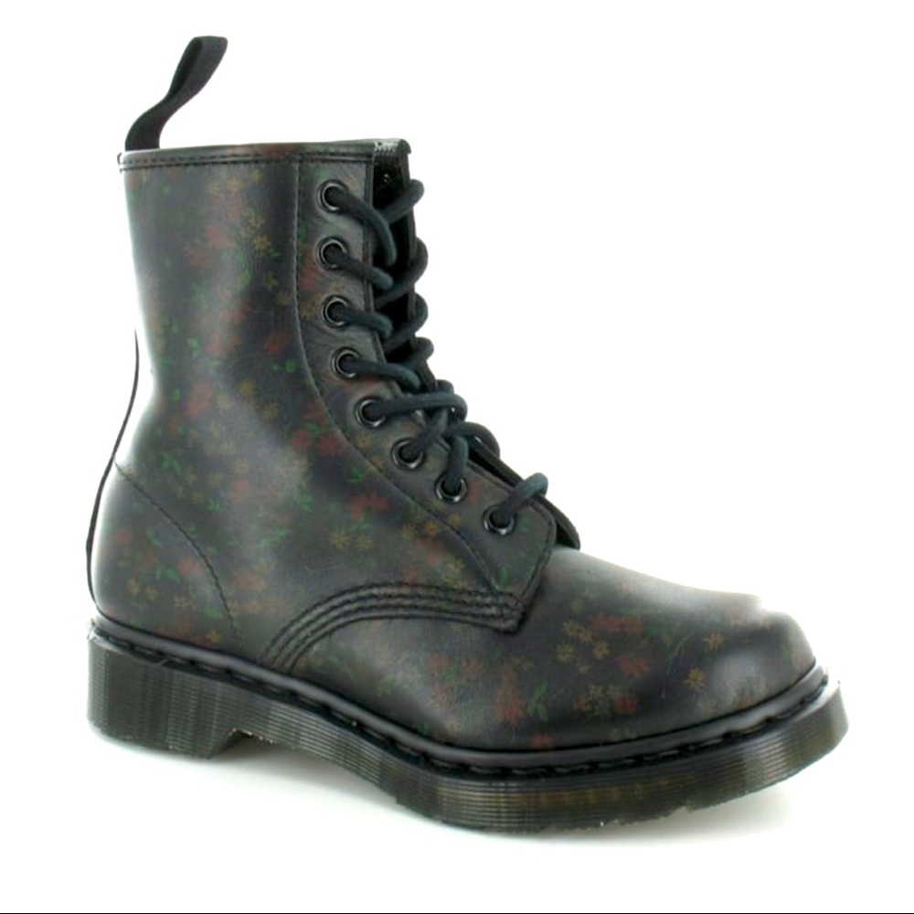 Dr. Martens 1460 in Black Little Flowers